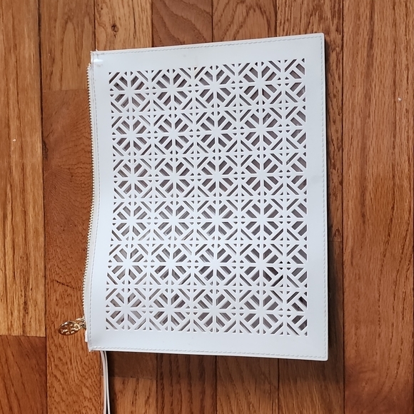 Tory Burch Handbags - Tory burch pcv pouch